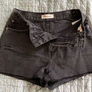 Madewell momjean short in black
